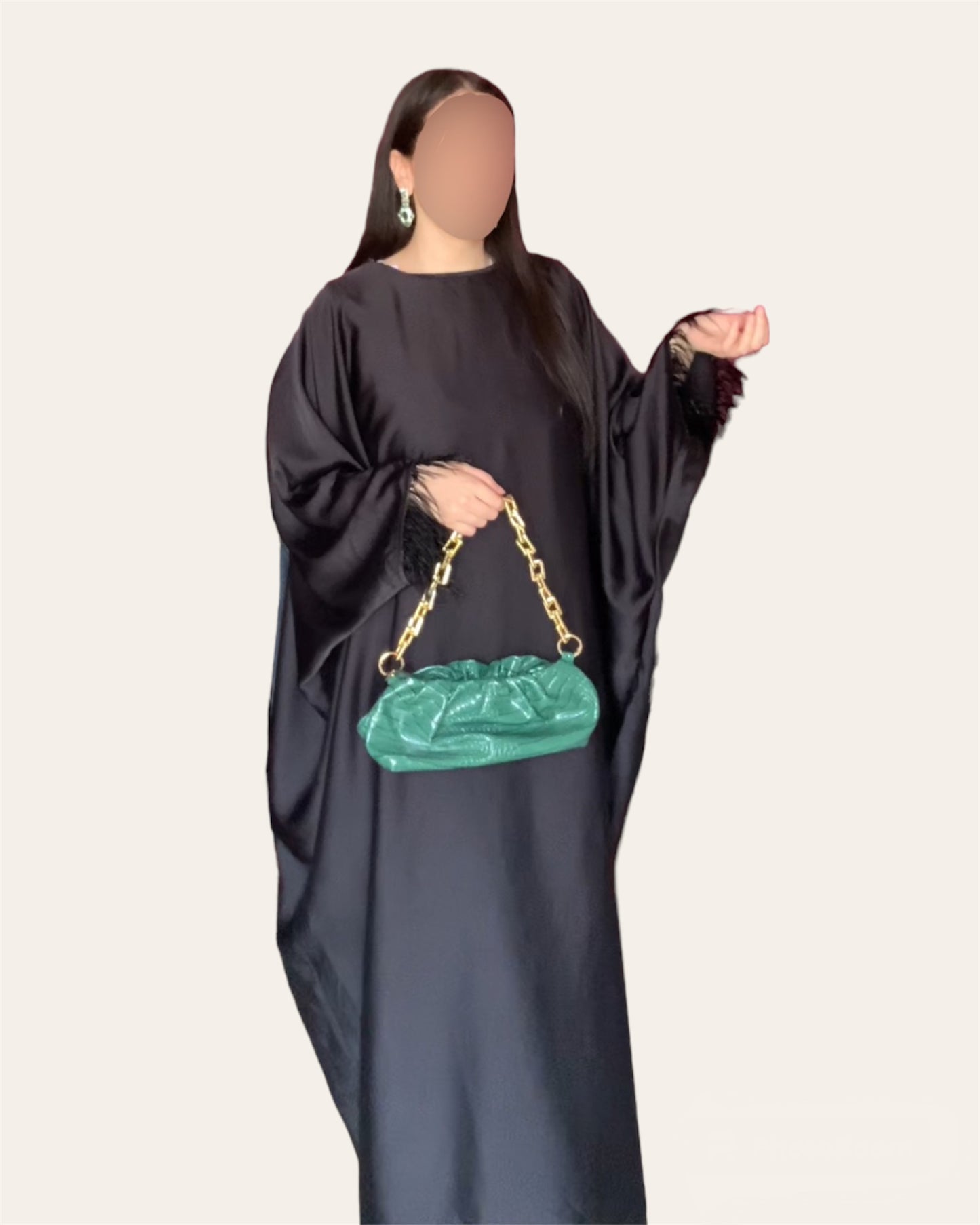 Abaya noire à plumes