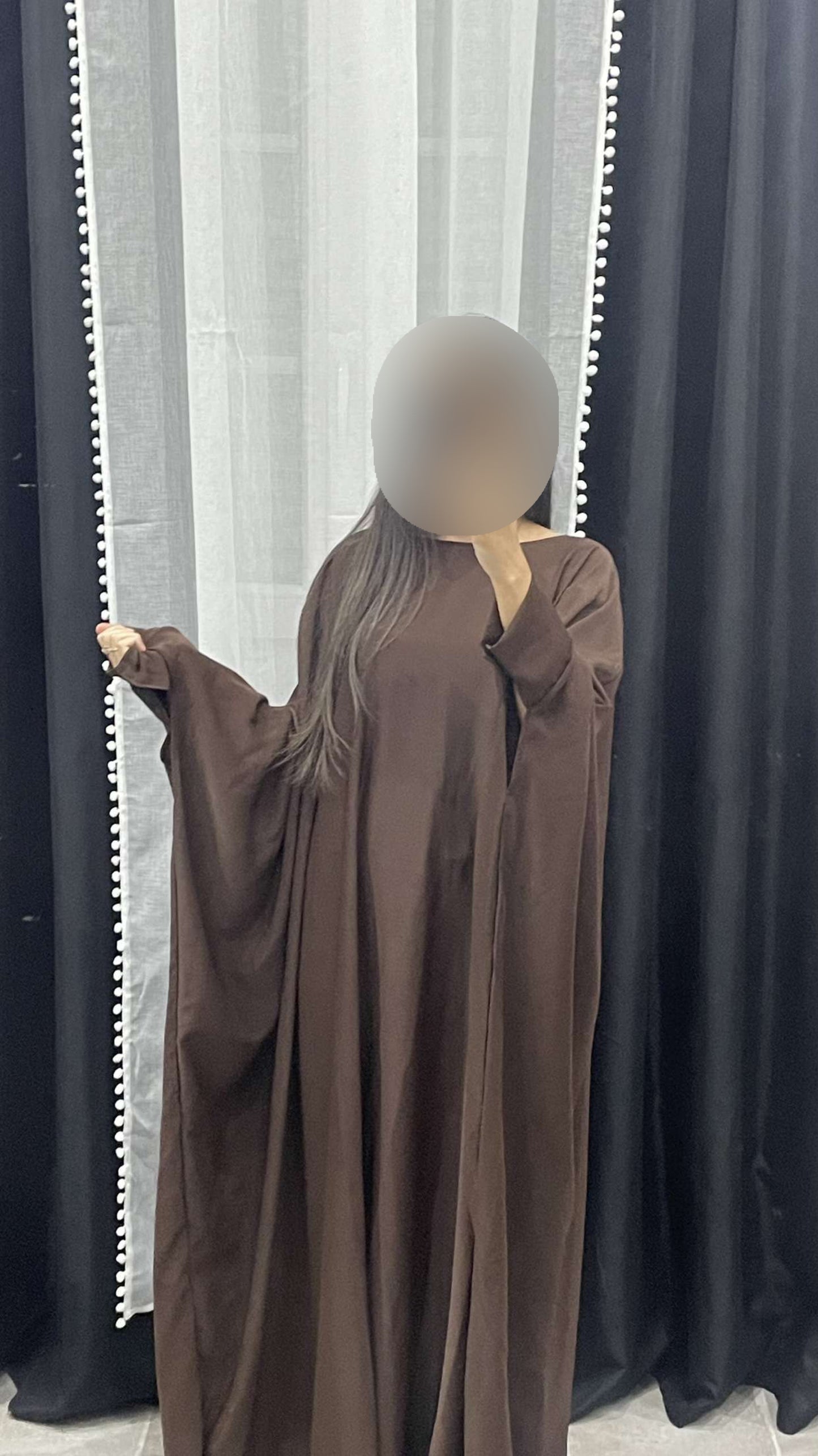 Abaya marron à manches papillon