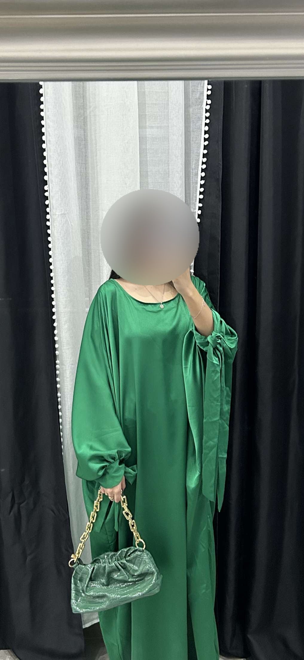 Abaya satinée verte